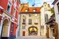 Bei Ihrer Reise durch Riga erkunden wir bei einem Stadtrundgang die Altstadt - leuchtende Fassaden der Kontor-, Gilde- und Bürgerhäuser. Auch das Rigaer Schloss, der Schwedenturm, die Petrikirche und das Schwedentor sind Teil unseres Rundgangs.