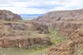 Felsige Schlucht mit Flusslauf