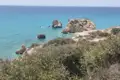 Felsige Küste mit dem Wahrzeichen der Aphrodite in Zypern.