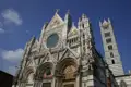 Dom von Siena: Fassade und Campanile im Detail.