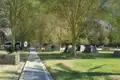 Zelte auf dem Campingplatz der Reise, bereit für die Übernachtung.