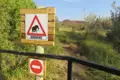 Warnschild vor Elefanten auf der Reise.