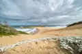 Südafrika Strand mit 'South Africa' im Sand geschrieben.