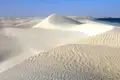 Weiße Sanddünen und das Meer
