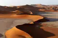 Sicht auf die sich ausbreitenden Sanddünen.