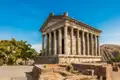 Der gut erhaltene Garni-Tempel, ein Beispiel hellenistischer Architektur in Armenien.
