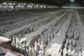 Ausgrabungsstätte der Terrakotta-Armee, die das Mausoleum von Qin Shi Huangdi bewacht.