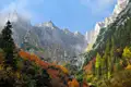 Herbstliche Berglandschaft
