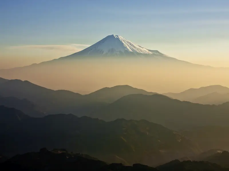 Auf unserer Studienreise durch Japan werden wir auch Ausschau nach dem heiligen Berg der Japaner, dem Fuji-san, halten.
