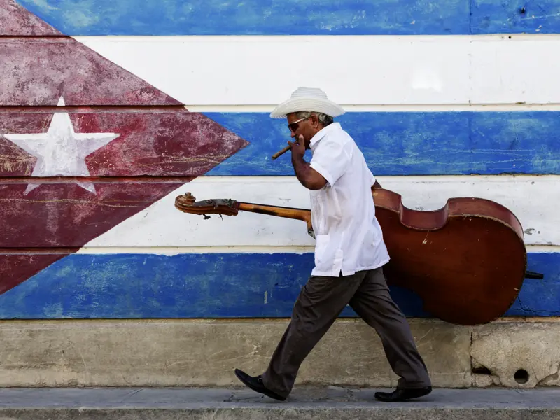 In Kuba ist Musik Teil des Alltags. Wir erleben auf unserer Rundreise über die Karibikinsel beides, den kubanischen Alltag und die tolle Musik der Insel