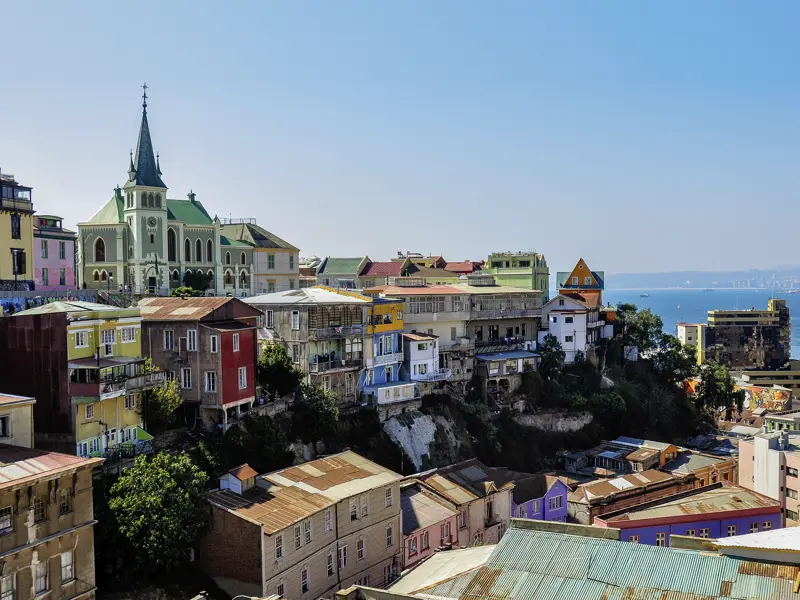 Auf unserer 22-tägigen Wander-Studienreise durch Chile und Argentinien besuchen wir auch die chilenische Hafenstadt Valparaíso (UNESCO-Weltkulturerbe).