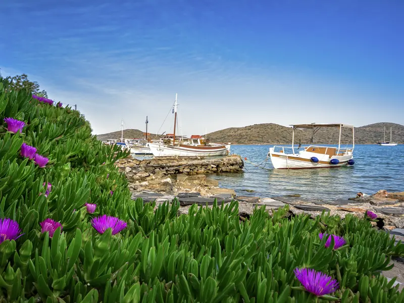 Auf unserer achttägigen Studienreise zu den Höhepunkten Kretas machen wir auch immer wieder in kleinen Hafenorten Station.