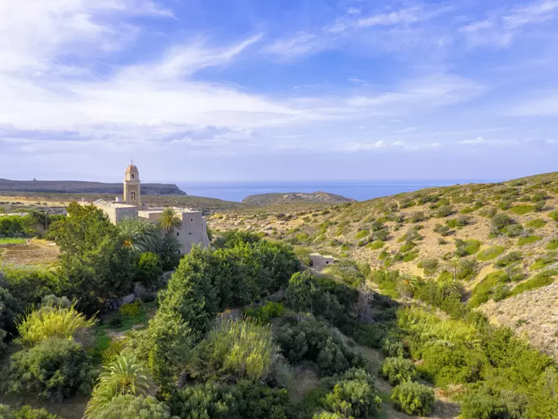Während unserer Studiosus-Wanderreise auf Kreta besuchen wir das einsam gelegene Kloster Toplou im Osten der Insel.