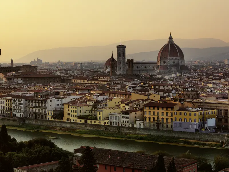 Sieben Tage verbringen wir auf der klassischen Studienreise in Florenz mit seinem mächtigen Dom.