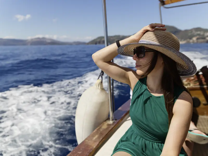 Auf unserer Naturstudienreise erkunden wir die Äolischen Inseln entspannt mit einem Privatboot.