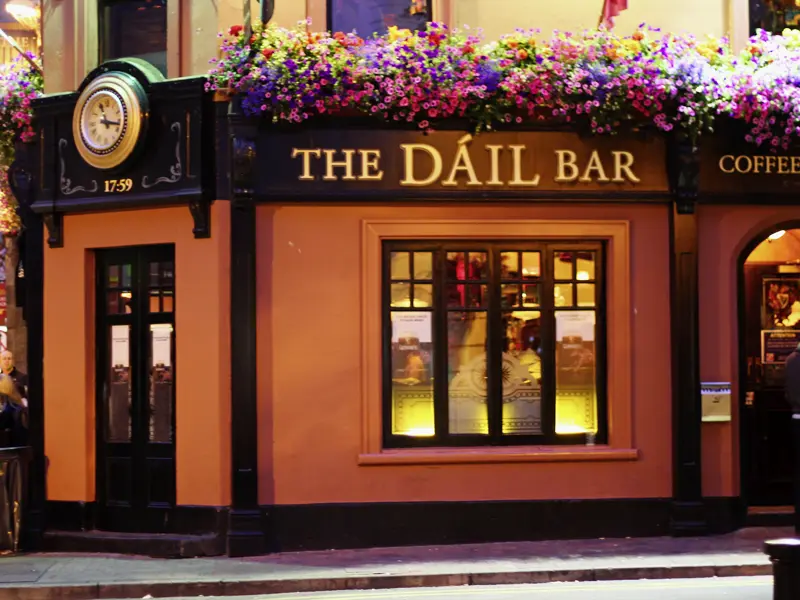 Eine Irlandreise ohne den Besuch eines typischen Pubs ist unvorstellbar, hier erwartet uns echte irische Lebensart!