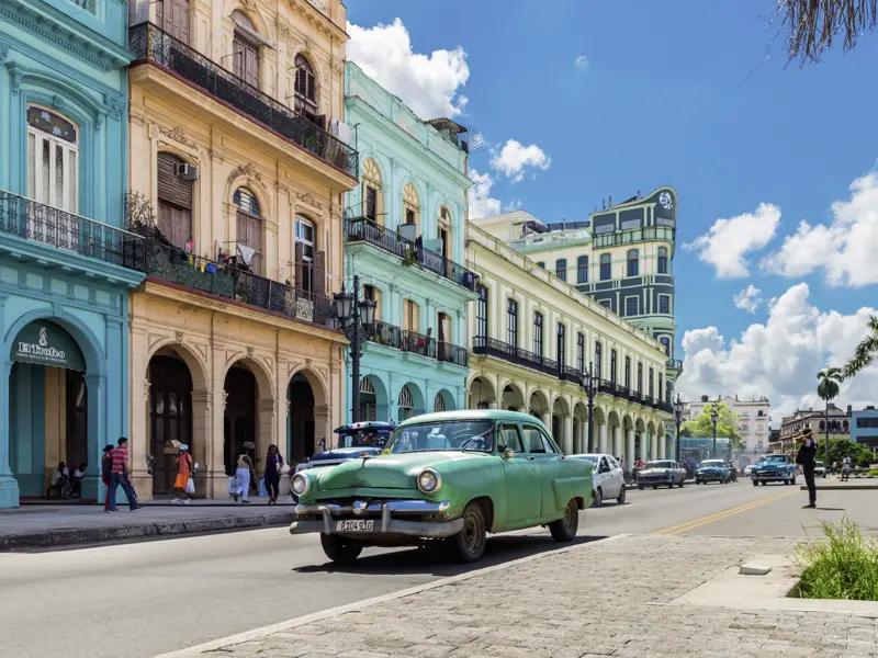 Auf unserer me & more-Reise nach Kuba erkunden wir die Altstadt von Havanna, wo uns spanisches Kolonialflair umweht.