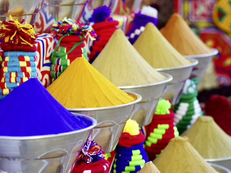Ein Marktbesuch gehört zu jeder Reise nach Ägypten - farbenfrohe Fotomotive inklusive