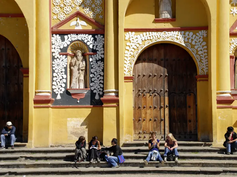 San Cristóbal de las Casas mit seiner Kathedrale ist eine Station auf unserer Studienreise durch Mexiko und Guatemala.