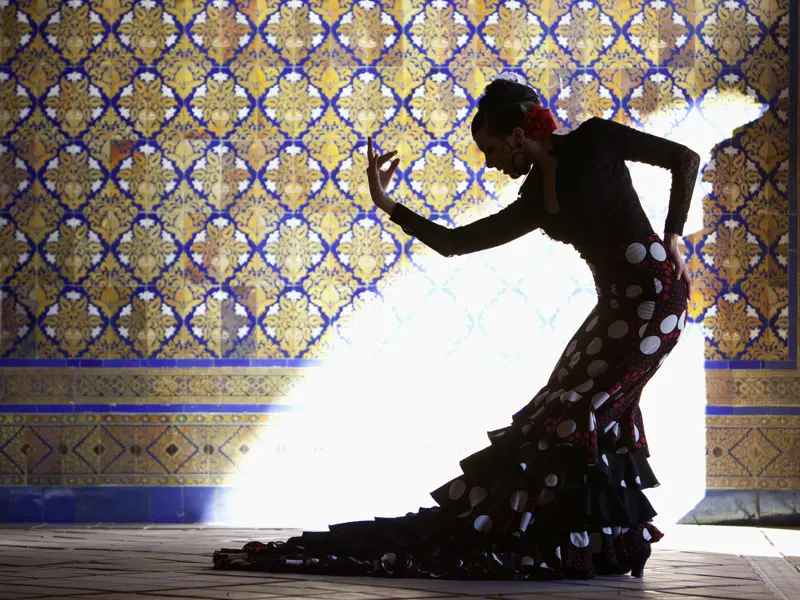 Während unserer Reise durch Andalusien bewundern wir die Kunst der andalusischen Kachelmalerei.