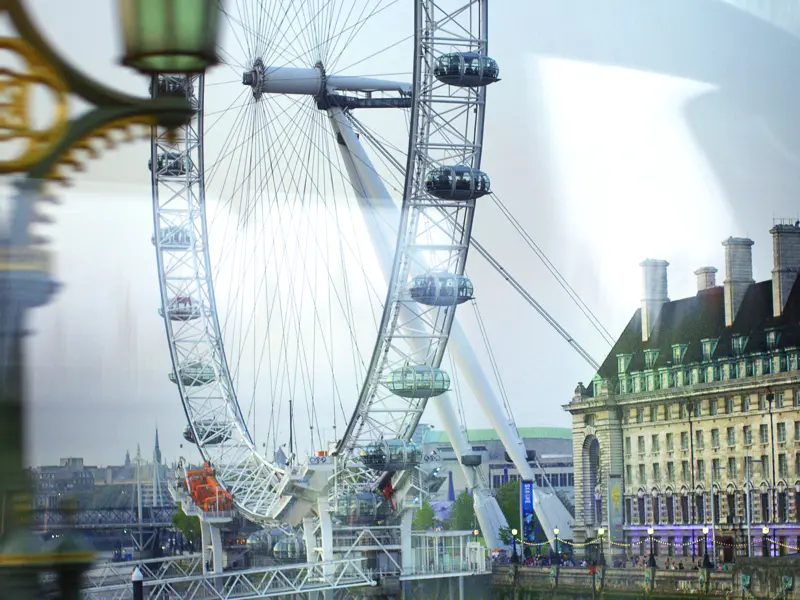 Am vorletzten Tag unserer Familien-Studienreise nach London wartet mit dem größten Riesenrad Europas, dem London Eye, ein weiterer Höhepunkt auf uns.