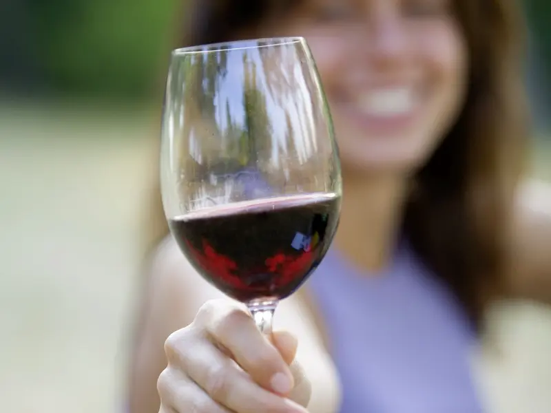 Eine Probe des in der Region bekannten Weins steht auf dem Programm.