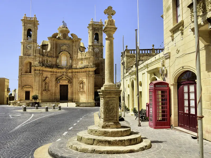 Auf dieser Silvesterreise für Singles und Alleinreisende besuchen Sie auch die stille Nachbarinsel Gozo.