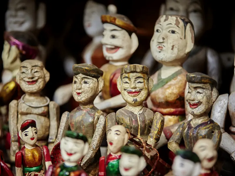 Traditioneller Handwerkskunst begegnen wir auf unserer Familienreise durch Vietnam immer wieder.