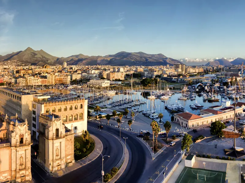 Unsere Studienreise auf die Insel Sizilien beginnt in Palermo, wo wir drei Nächte verbringen und die Stadt entdecken.