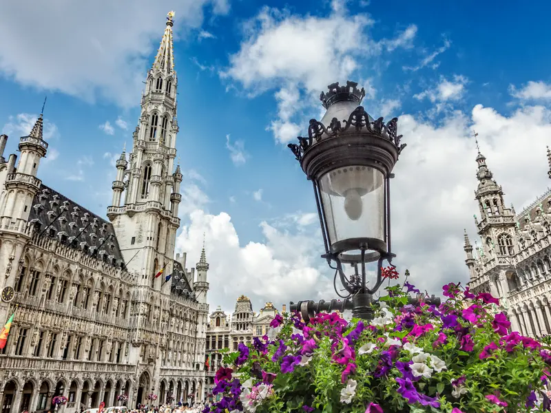 Auf unserer klassischen Studienreise nach Flandern besuchen wir in Brüssel den grandiosen Grand-Place mit Rathaus (UNESCO-
Welterbe).