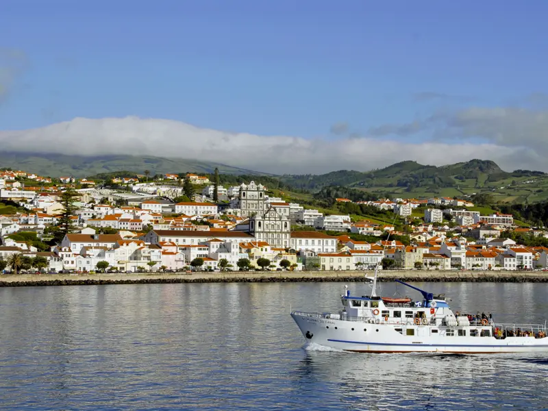 Auf unserer elftägigen Studienreise zu den Azoren besuchen wir verschiedene Inseln wie Faial und lernen Mensch und Umwelt kennen.