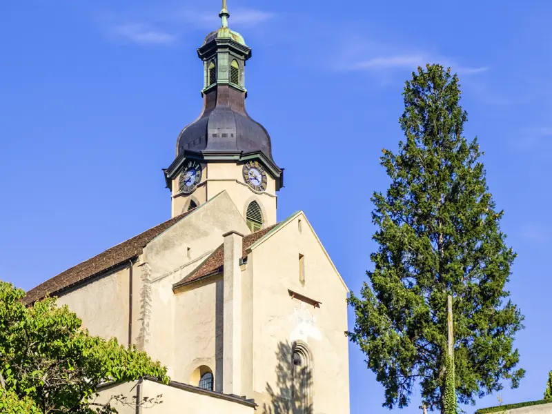 Berge und Bahnen sind die Hauptattraktionen dieser Studienreise durch die Schweiz, doch auch die Kultur kommt nicht zu kurz. Besonders in Graubünden gibt es viele sehenswerte Kirchenbauten auf unserer Route, wie zum Beispiel die Kathedrale von Chur.