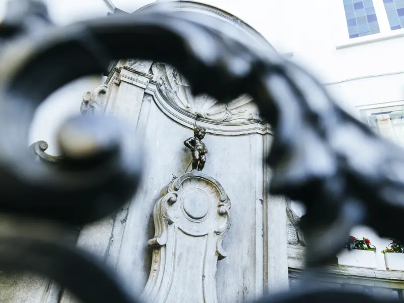 Eines der Wahrzeichen Brüssels, das wir auf unserer CityLights-Städtereise natürlich auch besuchen, ist die Brunnenfigur Manneken Pis in der Altstadt.