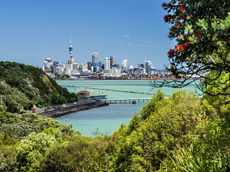 Die größte Stadt Neuseelands, Auckland, besuchen wir am Beginn unserer Studienreise.