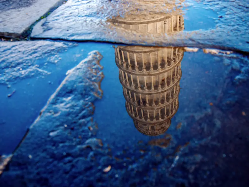 Auf unserer smart&small-Reise in die Toskana kommen wir auch in die alte Hafenstadt Pisa mit dem berühmten Schiefen Turm, dem Glockenturm des Doms.