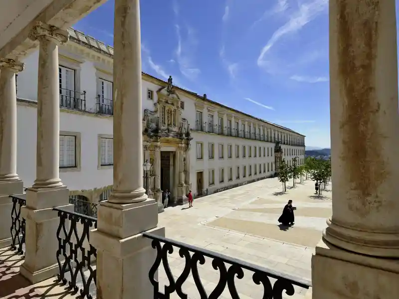 Auf unserer Reise machen wir einen Ausflug nach Coimbra und besichtigen die älteste Universität des Landes.