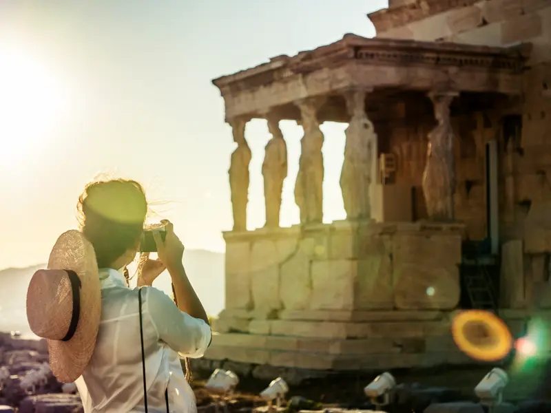 Wer mag, erkundet die Akropolis in Athen nochmal auf eigene Faust zum Sonnenuntergang. Bei der fünftägigen Studiosus-Städtereise bleibt dafür die Zeit.