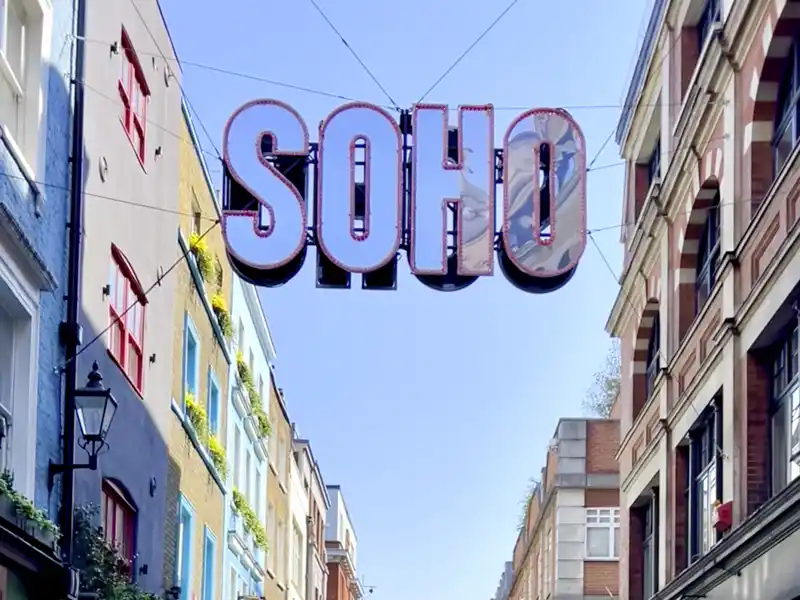 Jeder Stadtteil Londons  ist auf seine Art spannend, und bunt wird's in Soho. Auf unserer sechstägigen Städtereise nach London erkunden wir die Megacity.