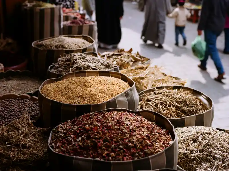 Auf dieser CityLights-Städtereise besuchen wir in Kairo natürlich auch einen Basar und schnuppern an orientalischen Gewürzen.