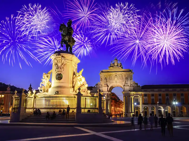 Lissabon bietet eine fantastische Kulisse für eine Reise mit anderen Singles und Allleinreisenden über Silvester.