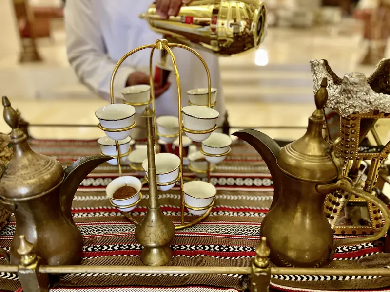 Auf unserer Singlereise in den Oman gehören Kaffeepausen zum Pfichtprogramm!