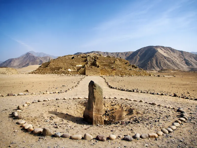 Der Norden Perus ist ein Paradies für Archäologen: die Ruinenstadt Caral ist vermutlich die älteste Zivilisation Amerikas - und eine unserer vielen spannenden Stationen auf unserer klassischen Studienreise durch Peru.