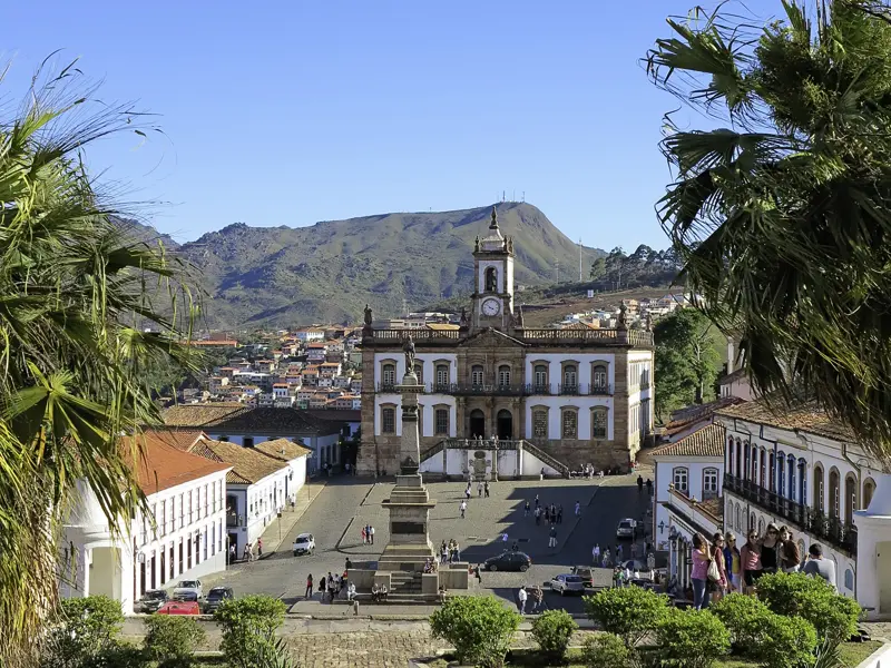 Perle des Tropenbarocks: Auf unserer Studienreise durch Brasilien verbringen wir zwei Nächte in Ouro Preto mit seiner von der UNESCO als Welterbe geadelten Altstadt.