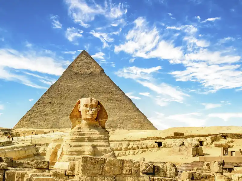 Bei unserer umfassenden Studienreise  nach Ägypten darf ein Besuch bei den Pyramiden und dem Großen Sphinx nicht fehlen.