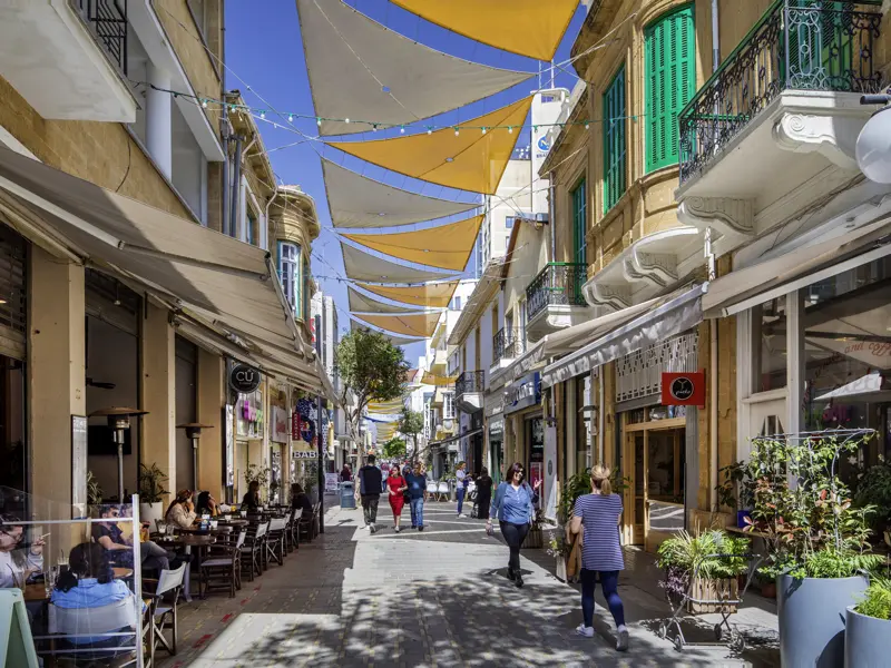 Auf unserer achttägigen Studienreise durch Zypern lernen wir auch Nikosia kennen und spazieren duch die Altstadt.