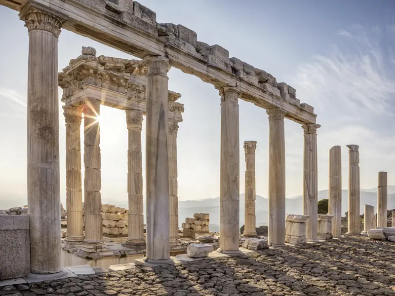 Der Besuch auf dem Burgberg von Pergamon gehört zu den Höhepunkten unserer Klassik-Studienreise durch die Westtürkei.