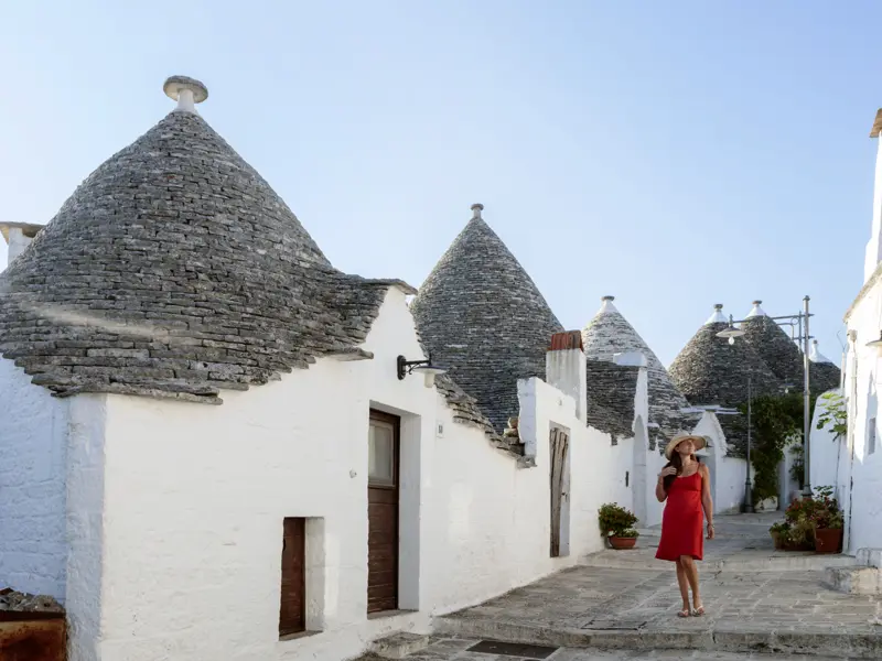 Ein Ausflug nach Alberobello mit seinen vielen Trulli darf bei unserer Apulienreise nicht fehlen.