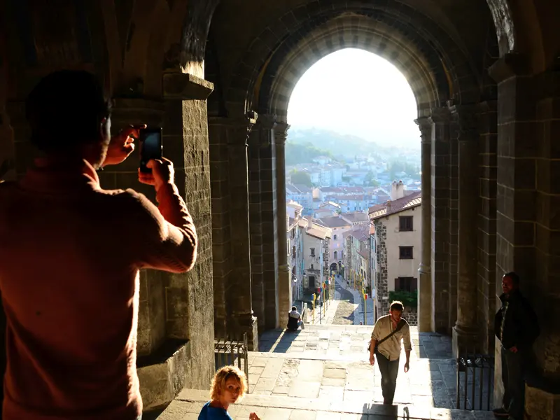 Während unserer Studienreise in die Auvergne und ins Périgord sollten Sie zu jeder Zeit einen gut geladenen Akku haben, denn es bieten sich an jeder Ecke spannende Fotomotive.