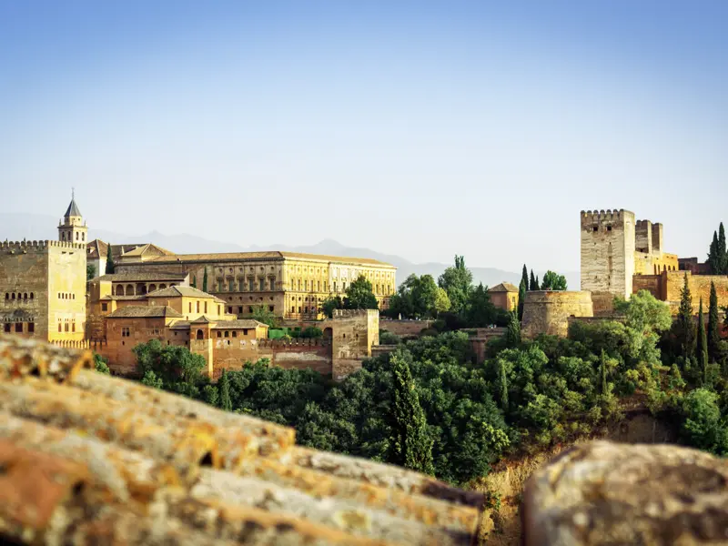 Auf unserer Reise nach Andalusien besuchen wir die Alhambra (UNESCO-Welterbe) in Granada, Höhepunkt unseres Rundtrips.