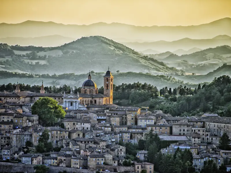 Auf unserer Studiosus-Reise besuchen wir nach der Toskana und Umbrien auch Urbino, ein Zentrum der Renaissance.